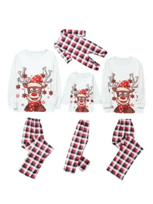 Pyjama de Noël le Renne Souriant Décoré d'Étoiles